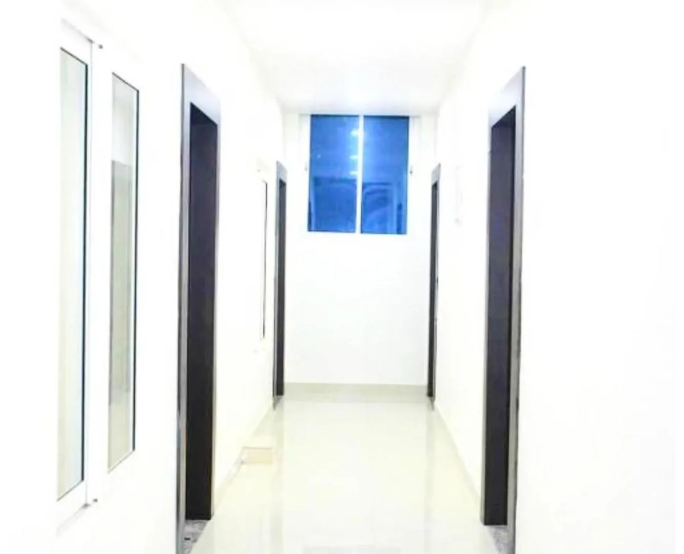 Hotel Nath # Palace Near Kashi Vishwanath Temple - Free Public Parking And Wifi Facilities - Air Conditioning Room 바라나시 인도